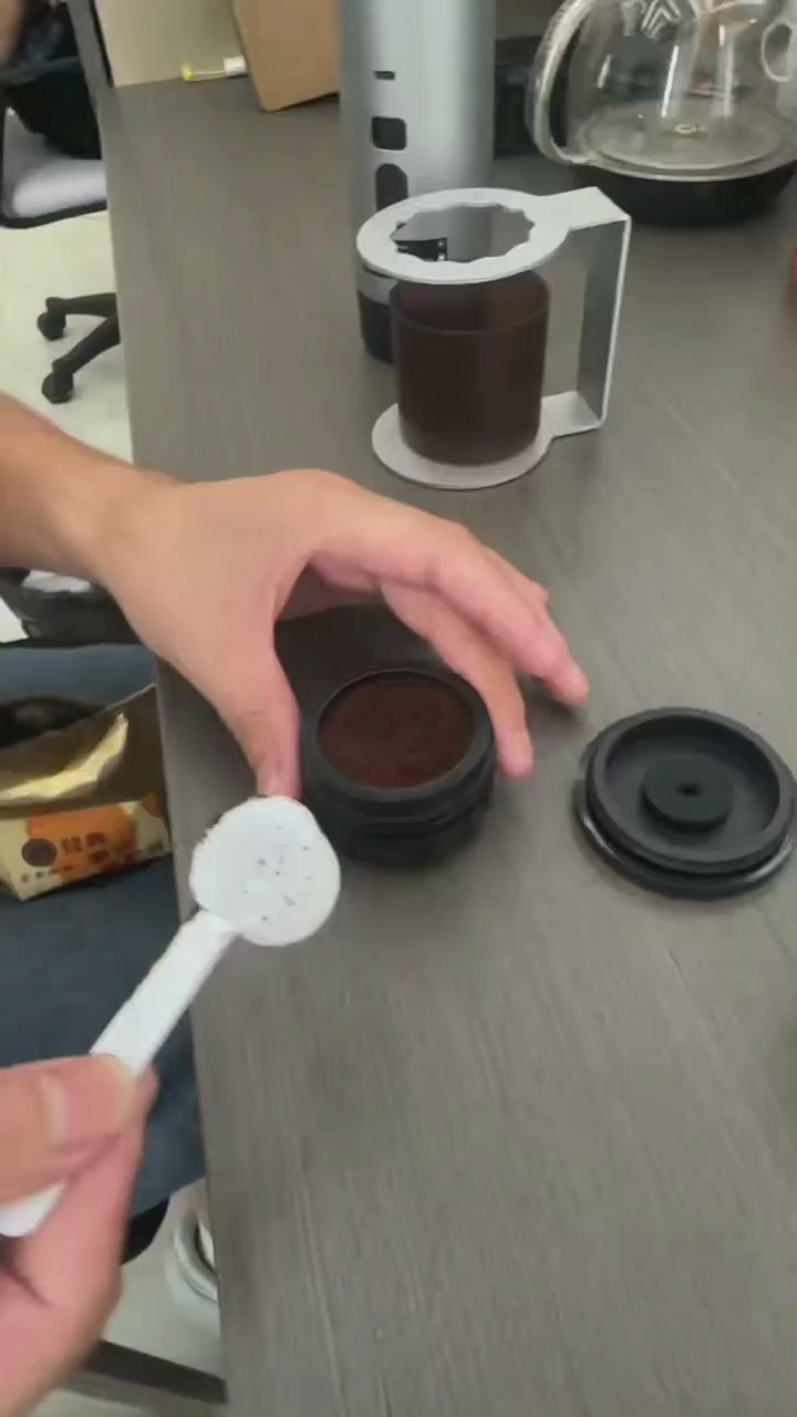 Nieuwe 3-in-1 draagbare koffiezetter, Journey Brew™ digitaal display 